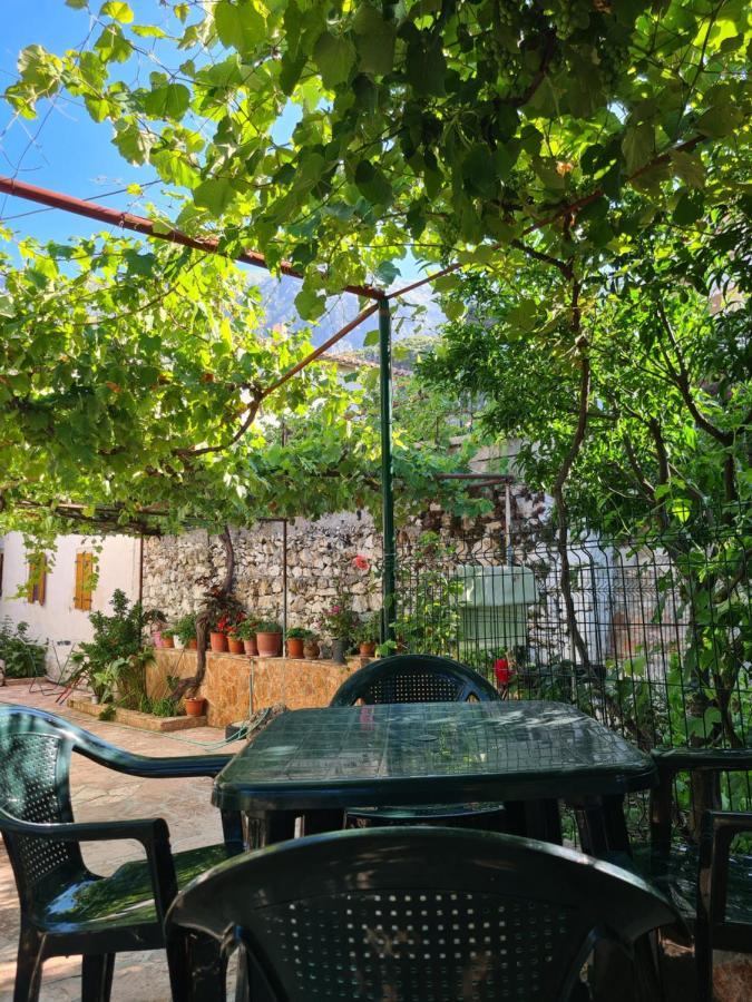 Dolce Casa Apartment Dhërmi Екстериор снимка